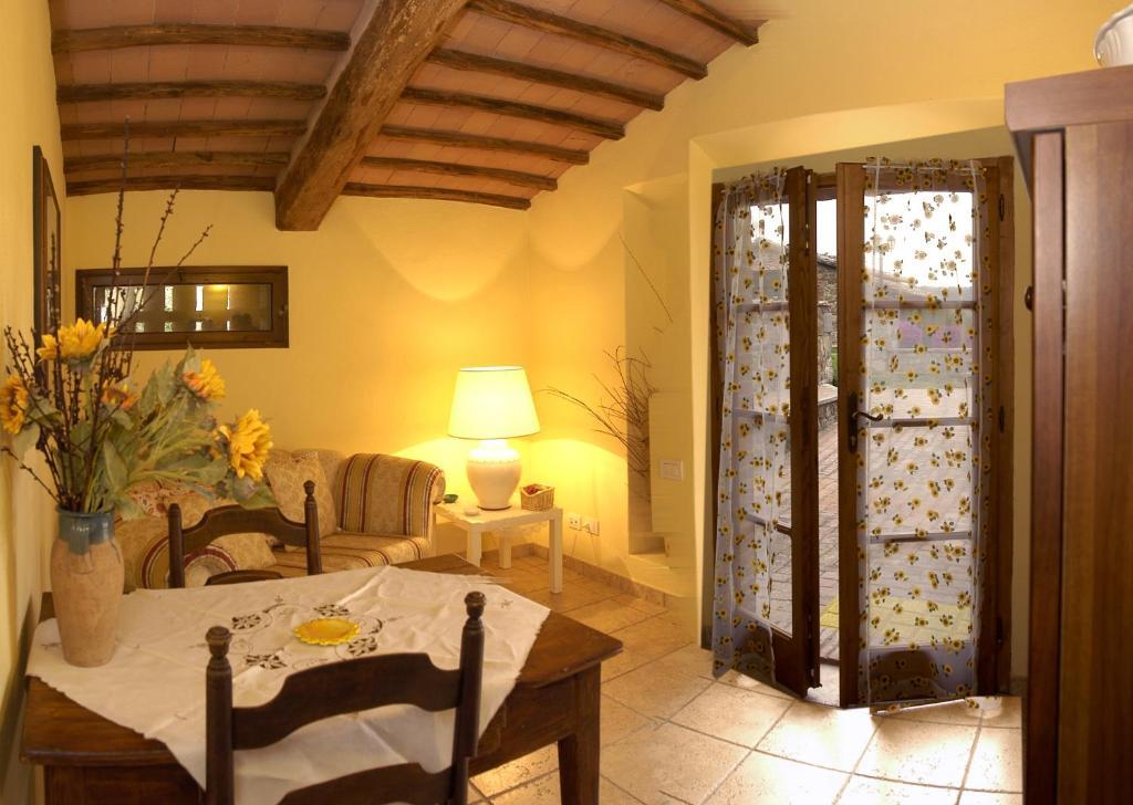 Bed & Breakfast Antico Casale San Lorenzo Ponte A Bozzone Room photo